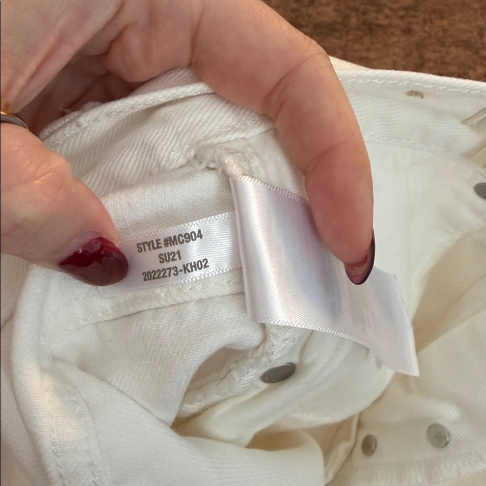 Madewell Cream Relaxed Denim Shorts - Picture 4 of 8